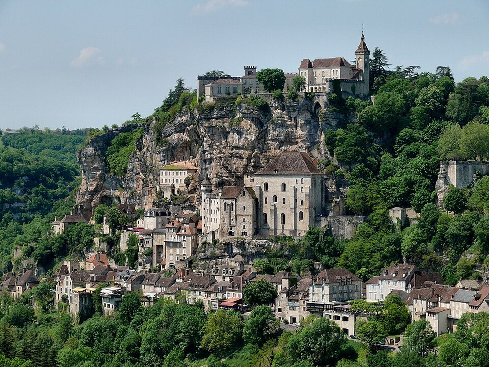 Rocamadour — Een pelgrimsdorp dat in drie verdiepingen tegen een kloofwand plakt.